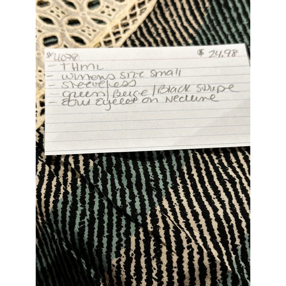 THML Top‎ Womens Small Green Beige Striped Eyelet Neckline Keyhole Sleeveless - Picture 8 of 9